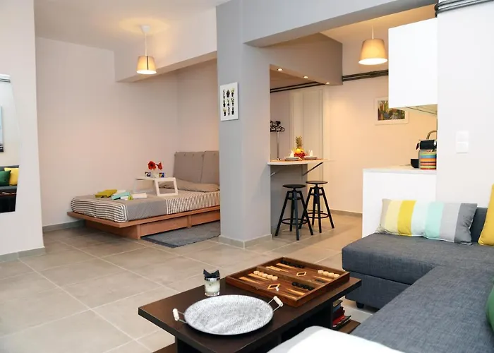 Olive Tree Deluxe Apt Under Acropolis