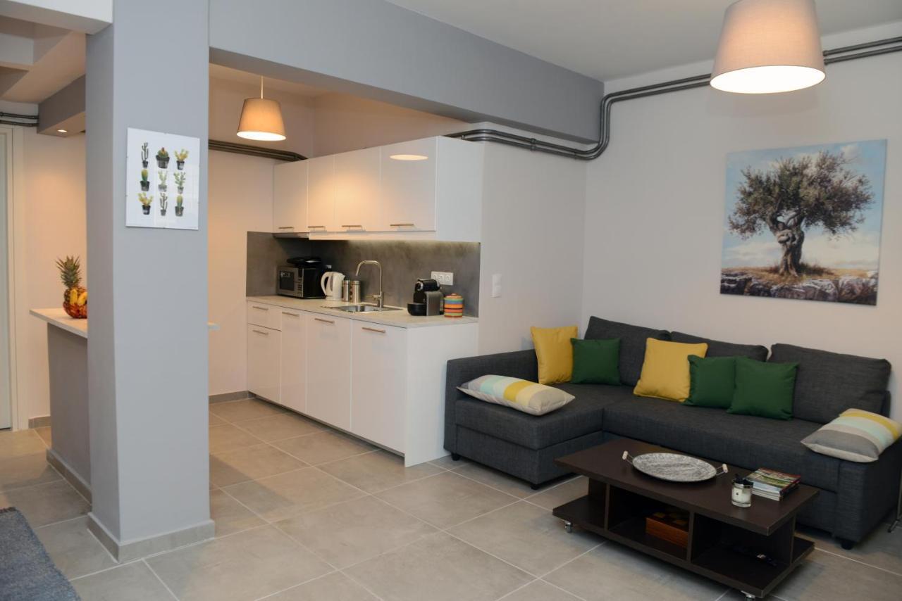 Olive Tree Deluxe Under Acropolis *